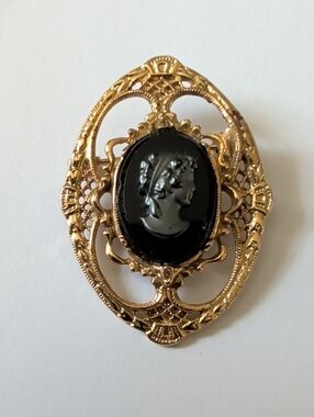 Vintage Gold and Black Cameo Brooch
